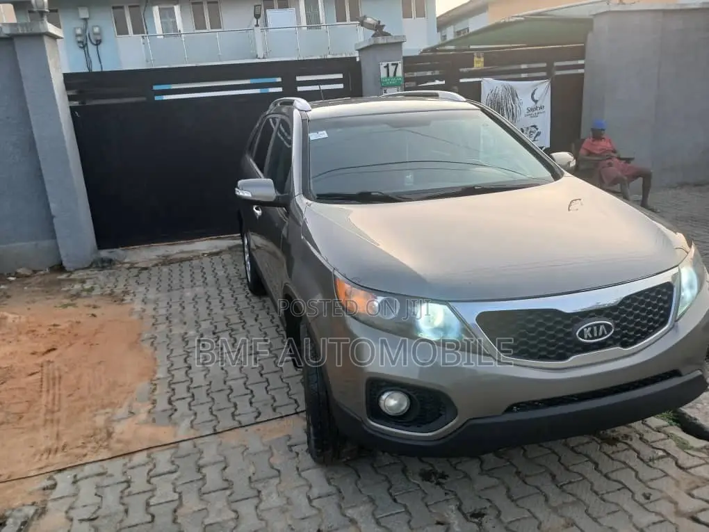 Kia Sorento 2011 Gray