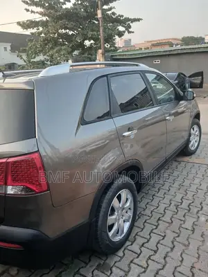 Kia Sorento 2011 Gray