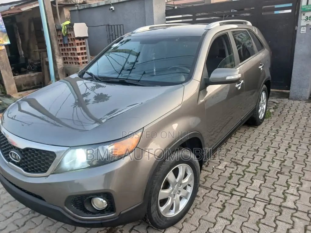 Kia Sorento 2011 Gray