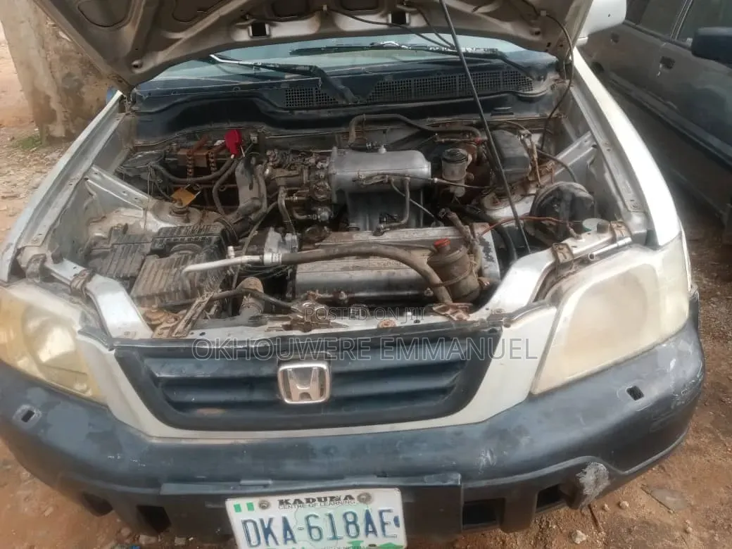 Honda CR-V 1999 Silver