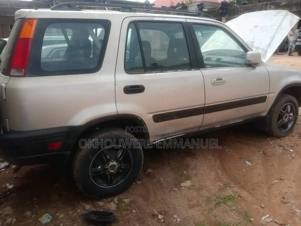 Honda CR-V 1999 Silver