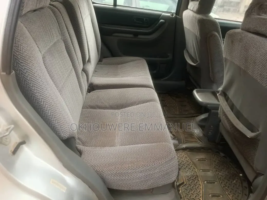 Honda CR-V 1999 Silver