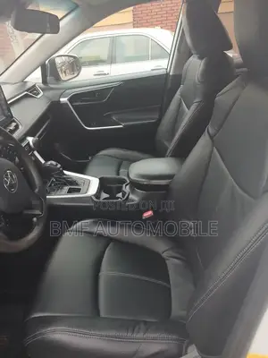 Toyota RAV4 2019 White