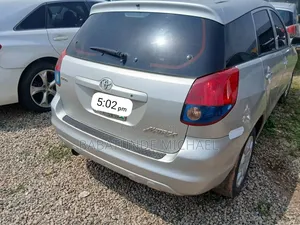 Toyota Matrix 2004 Silver