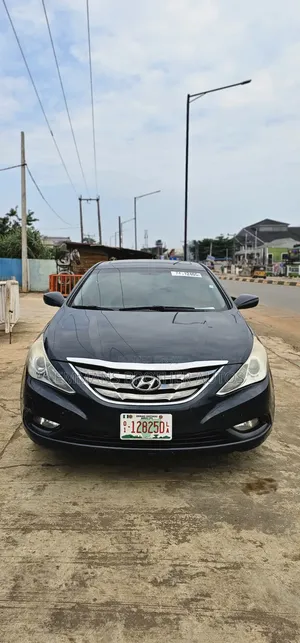 Hyundai Sonata SE Sedan FWD (2.4L 4cyl 6A) 2013 Blue