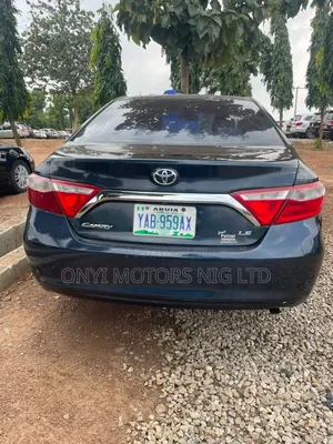 Toyota Camry 2016 Gray