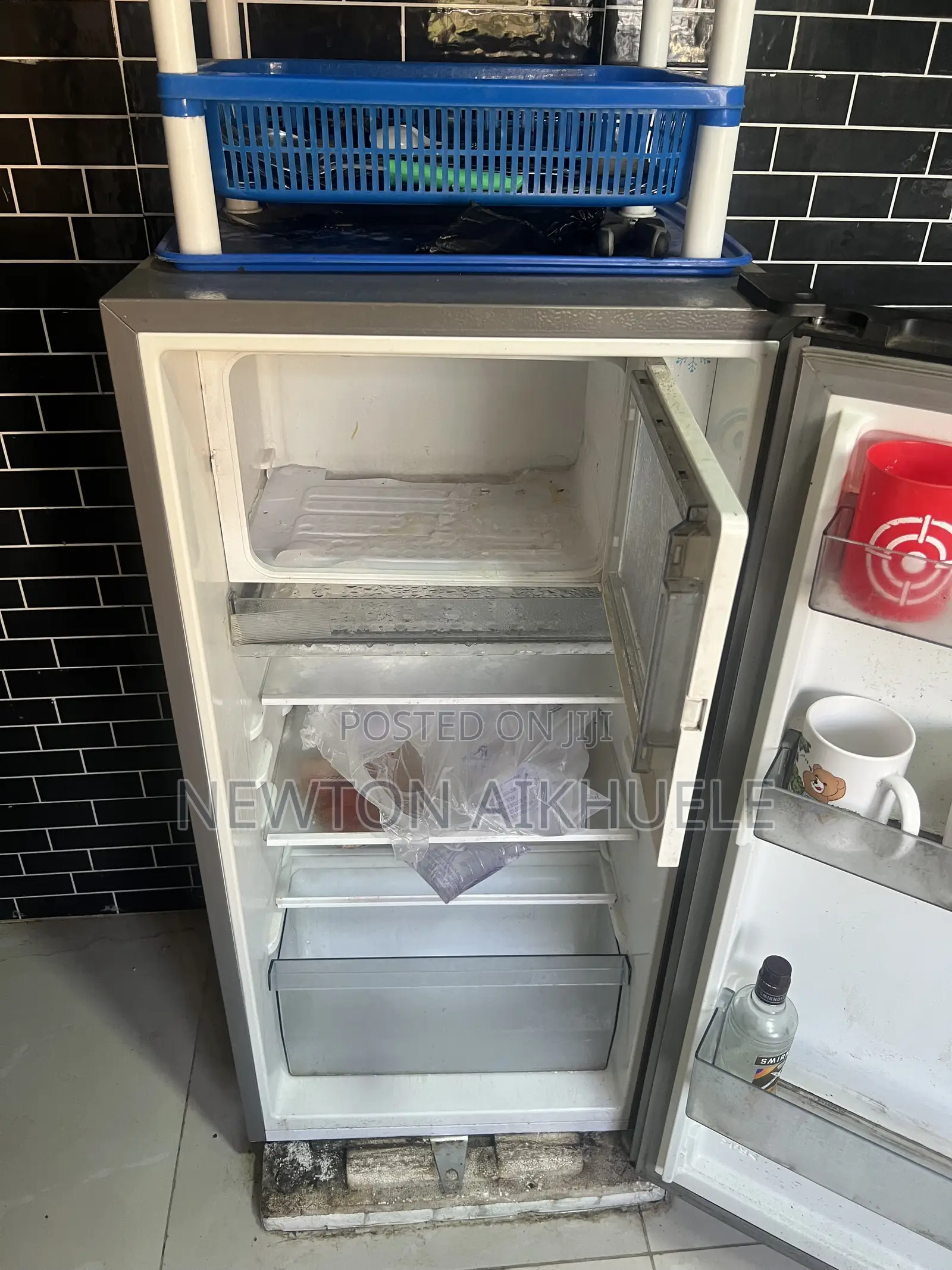 Very Clean and Chilled Refrigerator. That Cools Within 10 Mins