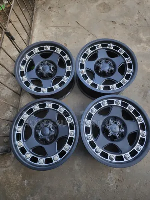 17-Inch Off-Road Rim.
