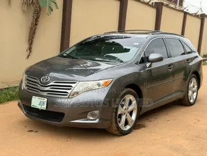 Toyota Venza XLE 2011 Gray