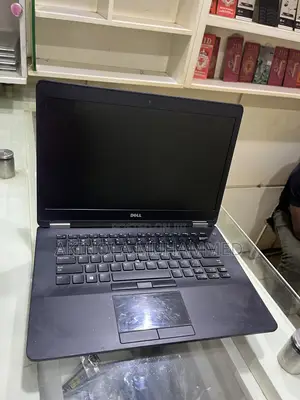 Laptop Dell Latitude 14 E7470 8GB Intel Core i5 SSD 256GB