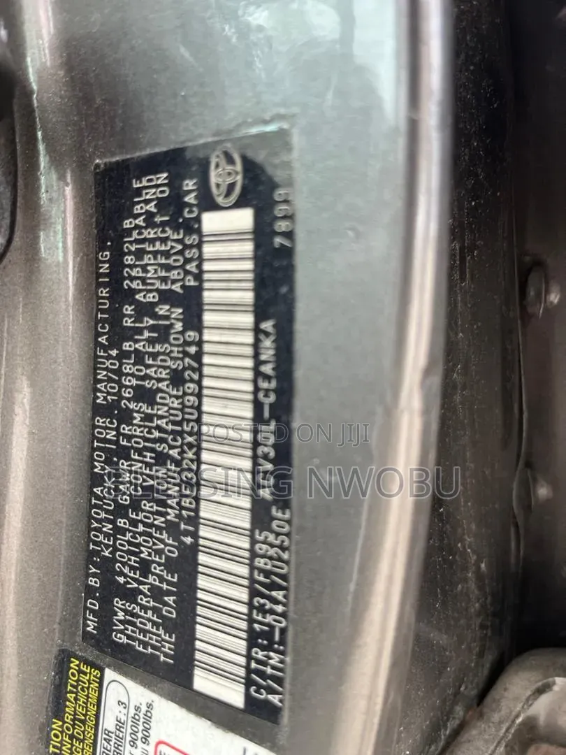 Toyota Camry 2005 Gray