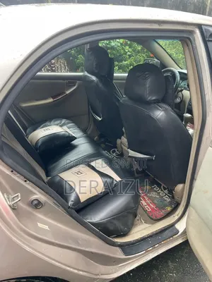 Toyota Corolla 2004 Gold