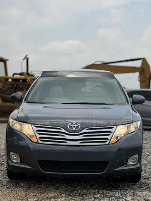 Toyota Venza AWD 2010 Gray