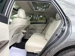 Toyota Venza AWD 2010 Gray