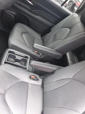 Toyota Grand Highlander Hybrid 2024 Gray
