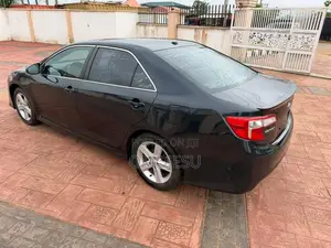 Toyota Camry SE Sport 4dr Sedan w/Prod. End 11/13 (2.5L 4cyl 6A) 2014