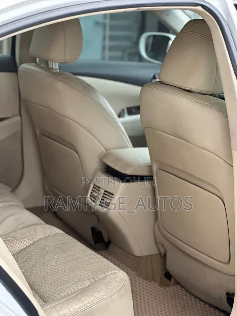 Lexus ES 350 2012 White