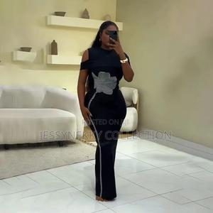Quality Luxurious Ladies Bandage Dress With Rihnostone