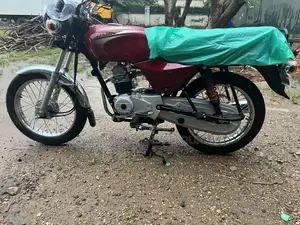 New Bajaj Boxer 100 2025 Red