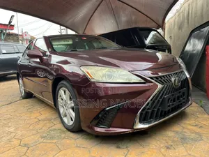 Lexus ES 2014 Red