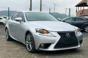 Lexus IS 2016 Silver