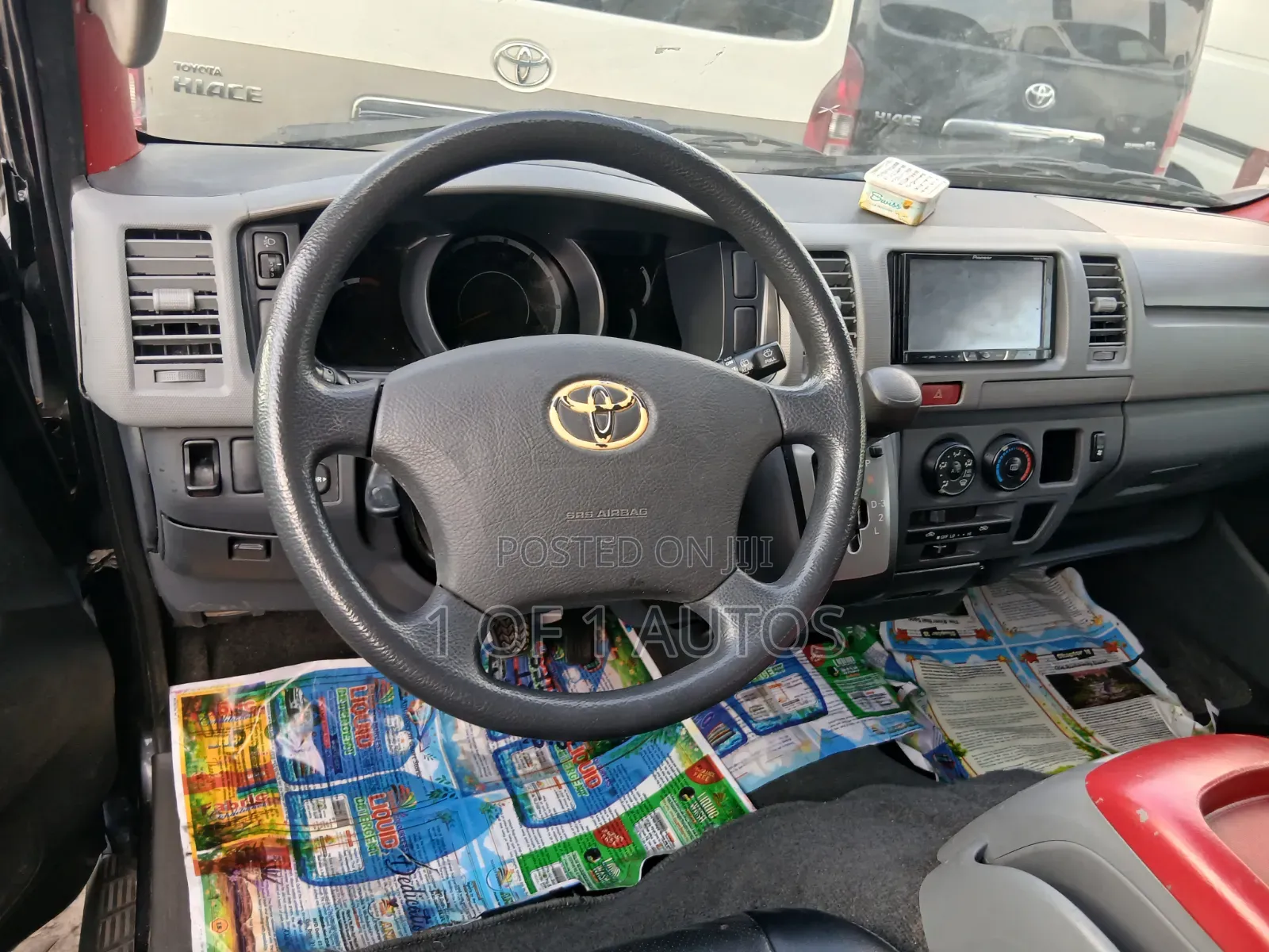 Toyota HiAce 2014 Black