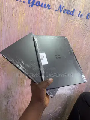 Laptop Microsoft Surface Laptop 4 16GB AMD Ryzen 5 SSD 256GB
