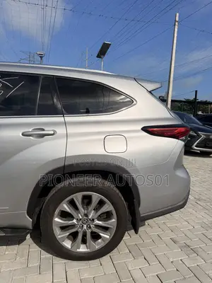 Toyota Highlander Limited AWD 2020 Blue