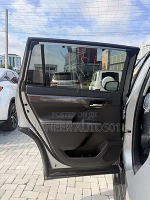 Toyota Highlander Limited AWD 2020 Blue