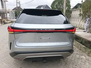 Lexus RX 2024 Silver