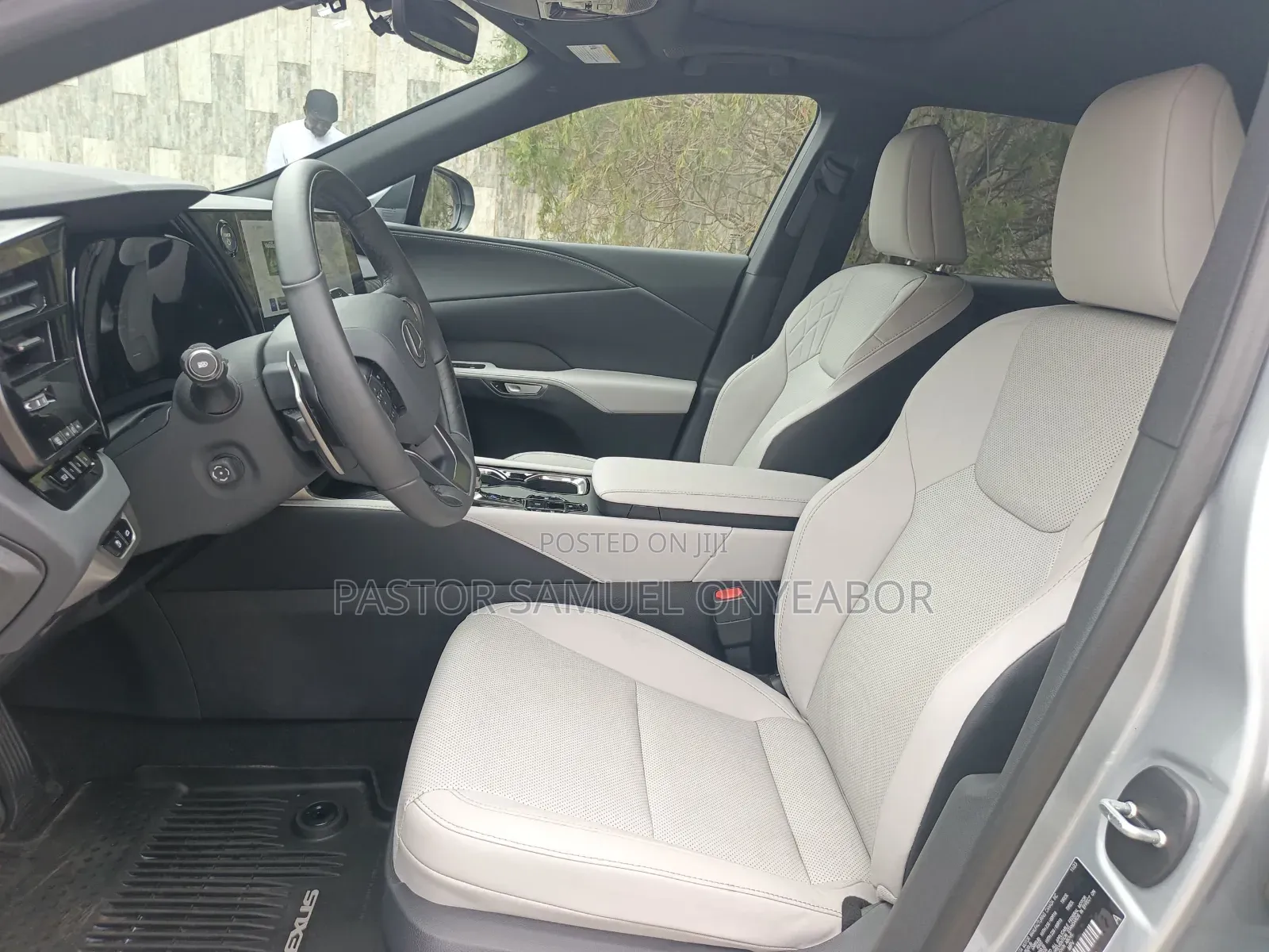 Lexus RX 2024 Silver
