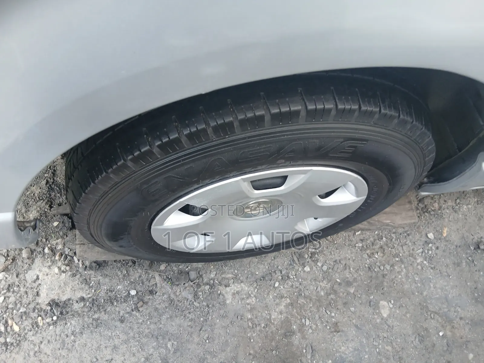Toyota HiAce 2012 Silver