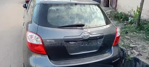 Toyota Matrix Hatchback FWD (1.8L 4cyl 5M) 2010 Gray