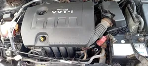 Toyota Matrix Hatchback FWD (1.8L 4cyl 5M) 2010 Gray