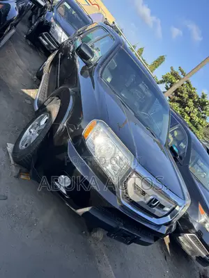 Honda Pilot Touring w/RES/Navi 4WD (3.5L 6cyl 5A) 2011 Black