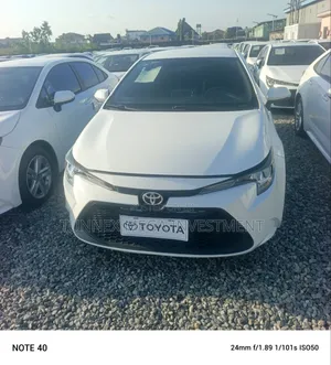 Toyota Corolla 2022 White