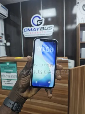 Apple iPhone 11 64 GB White