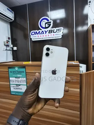 Apple iPhone 11 64 GB White