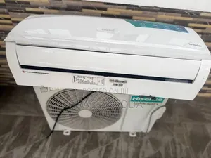 Hisense 1HP Inverter Split AC -100%Copper +Installation Kit