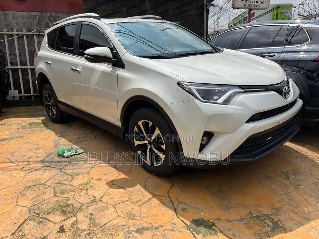 Toyota RAV4 2020 White