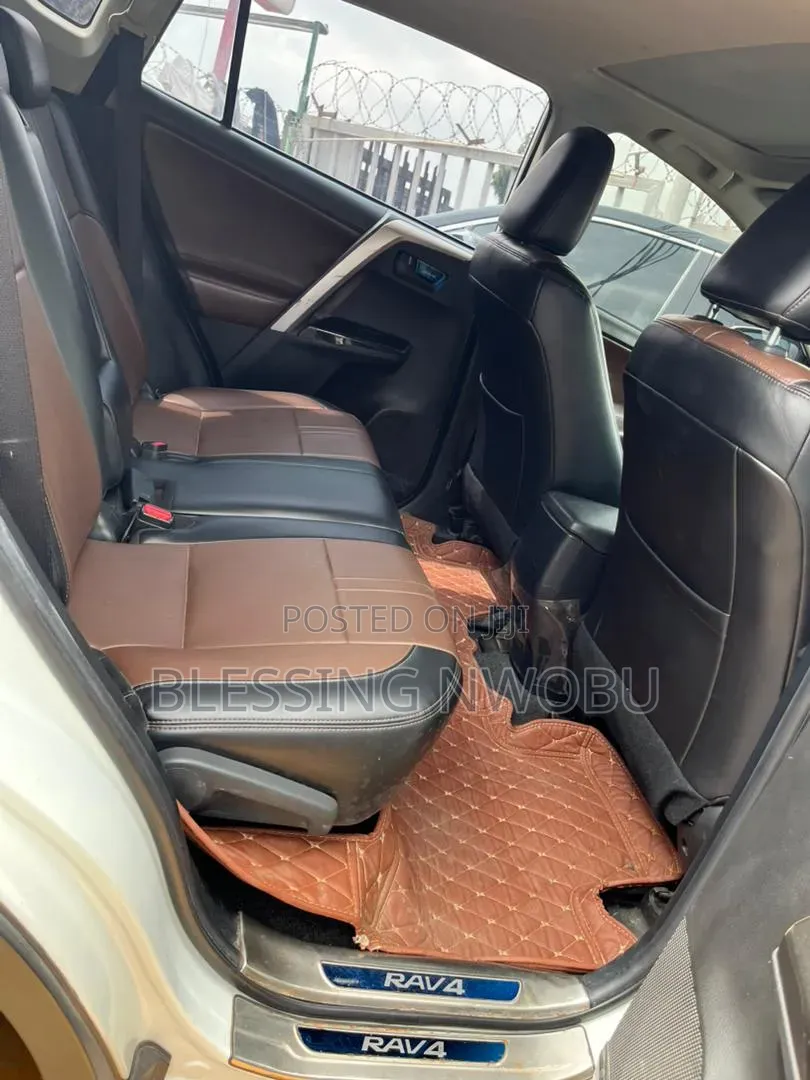 Toyota RAV4 2020 White