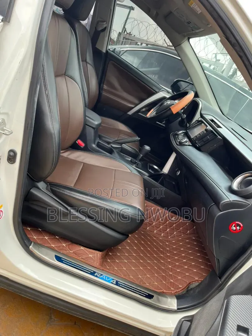 Toyota RAV4 2020 White
