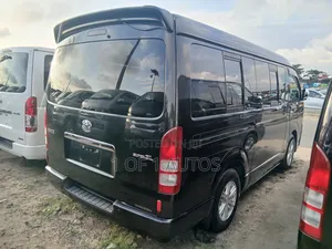 Toyota HiAce 2012 Black