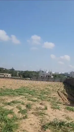 Plot:
Kaura/ B11/891(2300sqm)