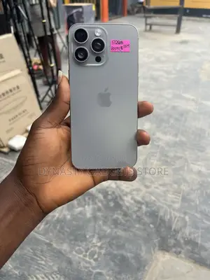 Apple iPhone 15 Pro Max 512 GB Gray