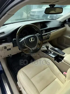 Lexus ES 2013 Blue