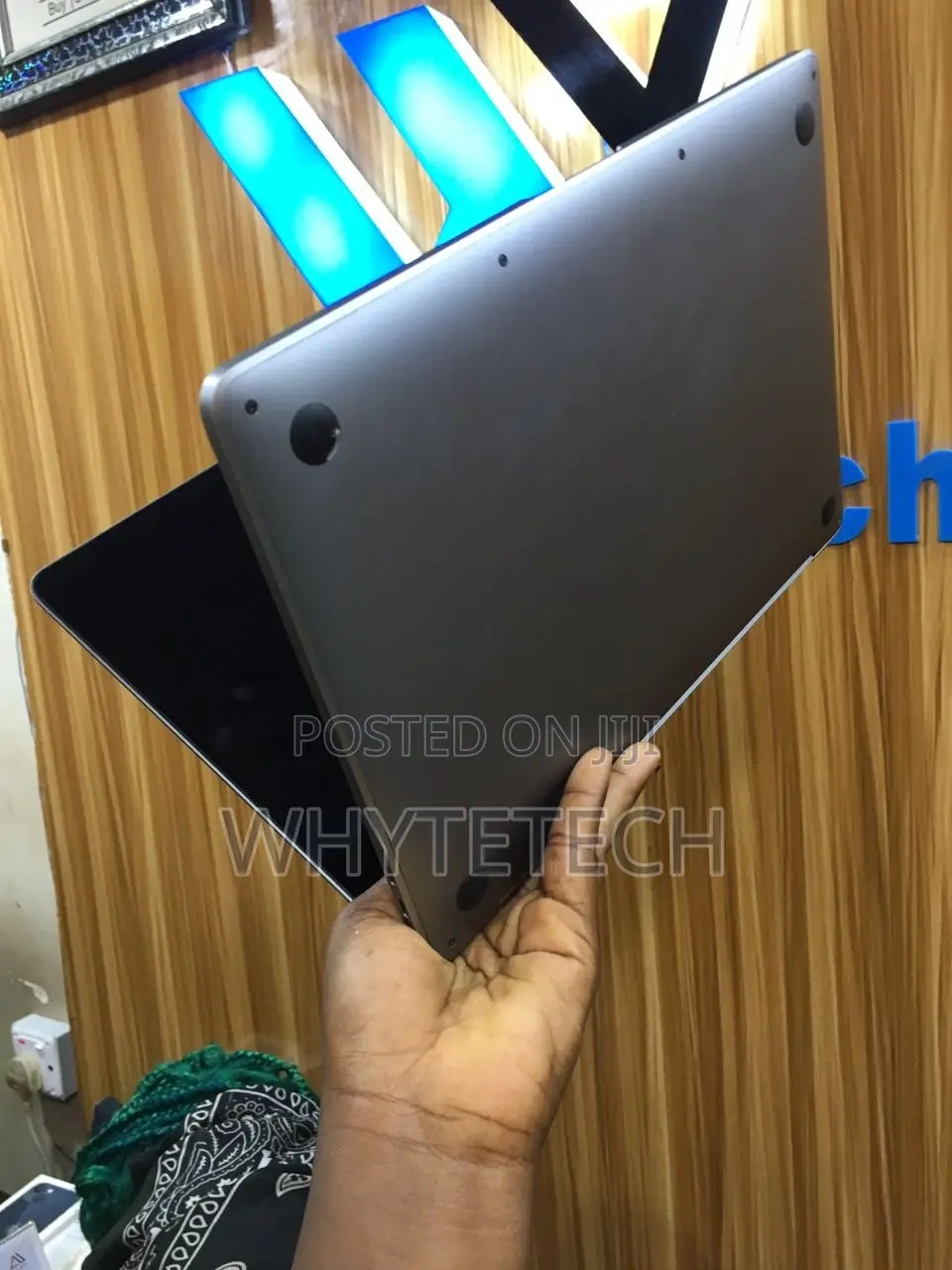 Laptop Apple MacBook Pro 2020 8GB Intel Core i5 SSD 256GB