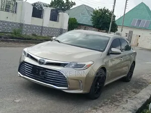 Toyota Avalon 2018 Gold