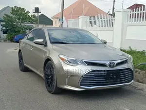 Toyota Avalon 2018 Gold