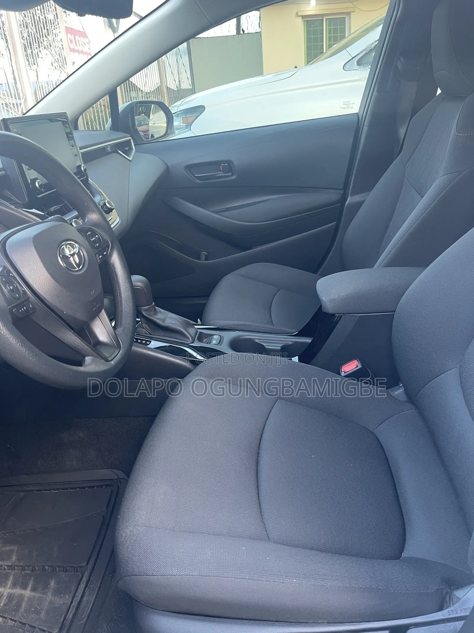 Toyota Corolla LE 2023 White